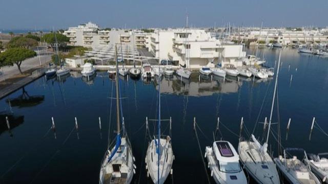 As11677 - Marina De Type P3 Avec Parking Prive Et Appontement Apartment Le Grau-du-Roi Exterior photo