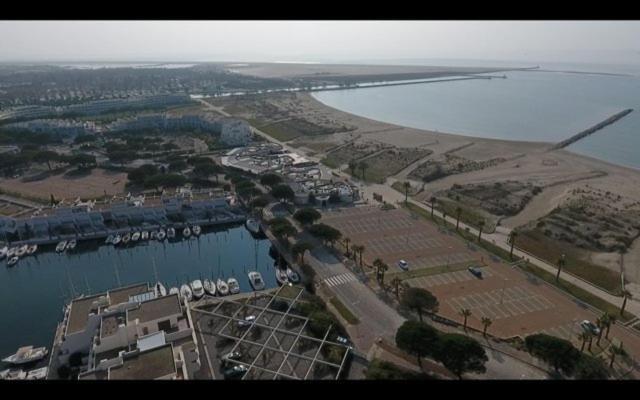 As11677 - Marina De Type P3 Avec Parking Prive Et Appontement Apartment Le Grau-du-Roi Exterior photo